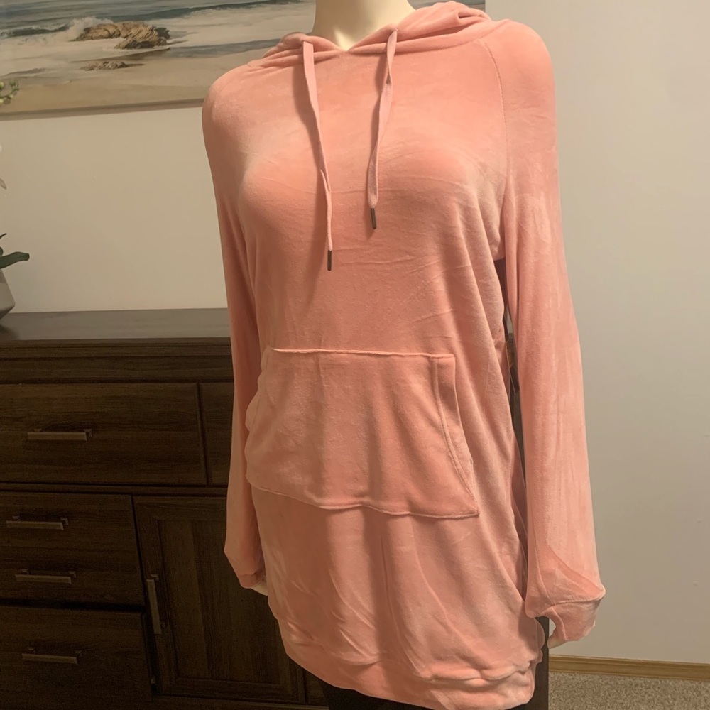 Never worn, got it as a present